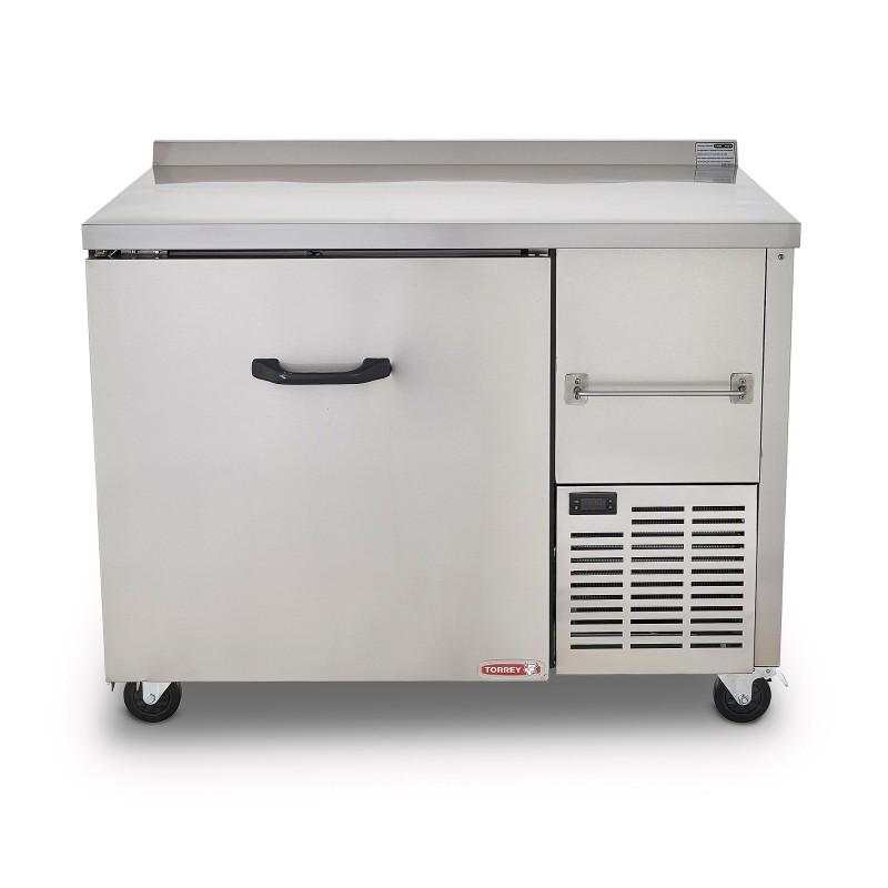 MESA FRÍA PARA PREPARACIÓN BAJO BARRA 1 PUERTA UBT01